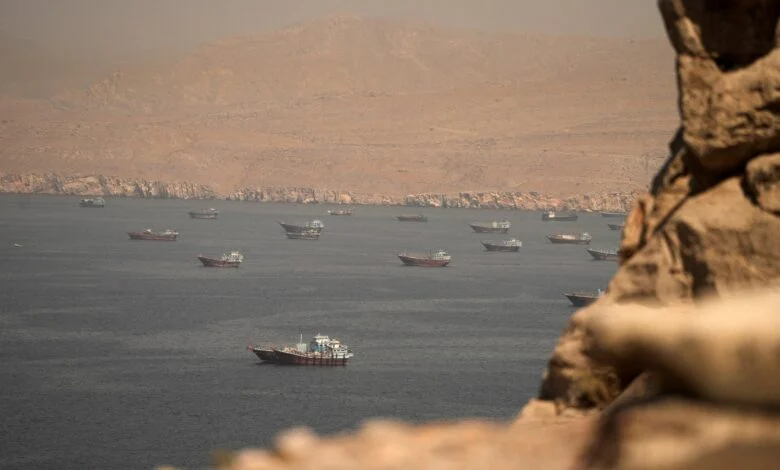 Hormuz Ship Crossings