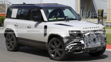 Land Rover Begins Testing 2028 Defender Facelift with Performance-Inspired Styling 11 2028 Land Rover Defender Facelift Spotted