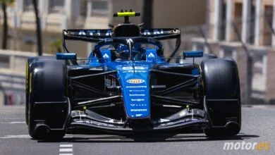 Carlos Sainz Delays Williams Future Decision to Focus on Technical Recovery 8 Sainz Pauses Williams Contract Talks