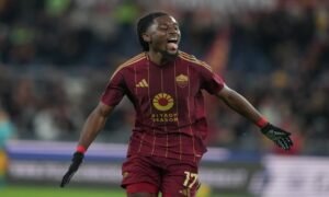United Pursue Roma Midfielder Manu Koné