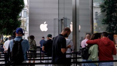 Apple and Nvidia Battle for Market Supremacy as Investors Question AI Returns 6 Apple and Nvidia Market Cap Battle