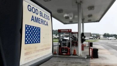 US Gas Prices Hit $4 Mark Again as US-Iran Tensions Escalate 2 US Gas Prices Hit $4
