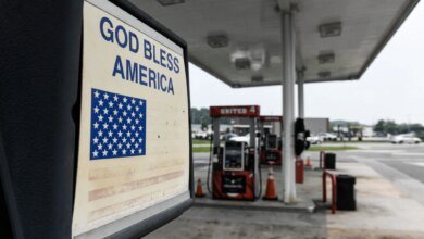US Gas Prices Hit $4 Mark Again as US-Iran Tensions Escalate 2 US Gas Prices Hit $4