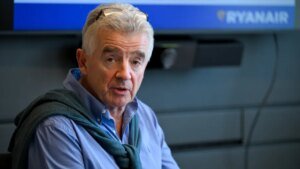 Ryanair Window Blowout Investigation