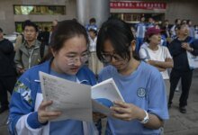 AI Use Linked to Falling Exam Scores