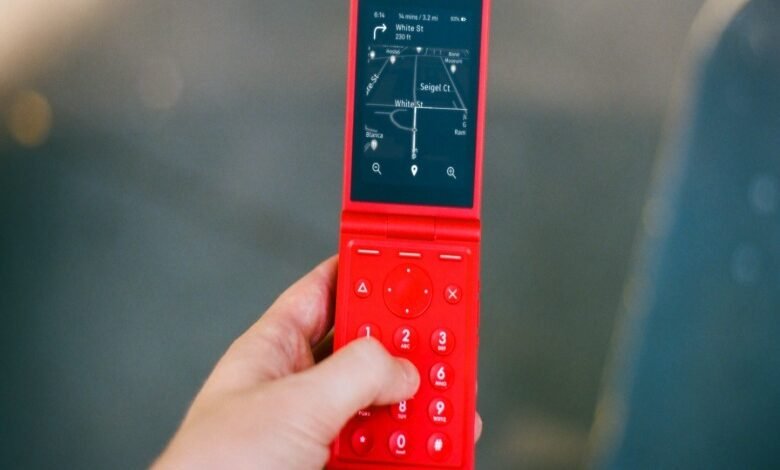 Light Flip Minimalist Phone