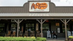 Cracker Barrel Restructures to Cut Debt