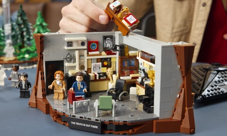 Lego Unveils 1,478-Piece 'The X-Files' Building Set Featuring Mulder's Office and UFO Diorama 1 1784824465 2026 07 23 image 23