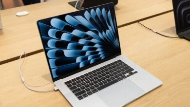 Inside Apple's Fanless Laptop Architecture