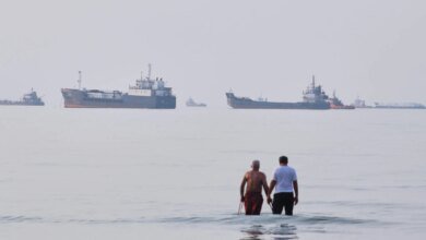 U.S.-Iran Military Pause Enters Second Day as Mediators Push to Rescue Fragile Agreement 11 U.S. and Iran Pause Strikes