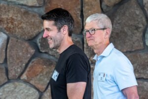 Apple CEO Transition