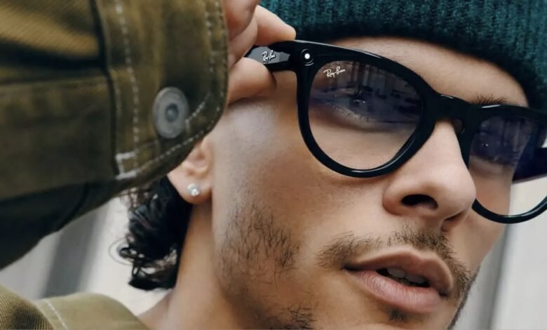 Apple Delays Smart Glasses Launch