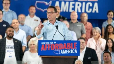 Democrats Launch Midterm Campaign Push