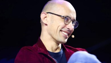 Shopify CEO Backs Wealth-Based Voting