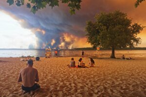France Wildfire Spawns Firestorm Thundercloud