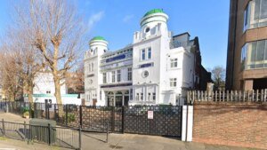 UK Scrutinizes Islamic Center Over Iran Links