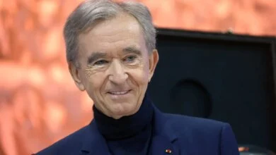 Arnault Regrets Early Netflix Exit