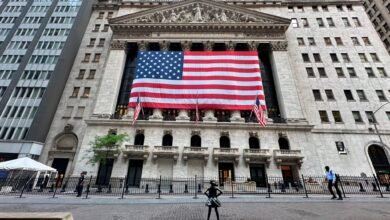 Tech Rally Led by Microsoft Restores Wall Street Momentum as AI Capex Concerns Split Mega-Caps 7 Wall Street Rebounds on Tech Earnings