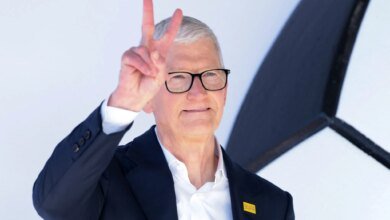 Apple Supply Crunch & CEO Transition