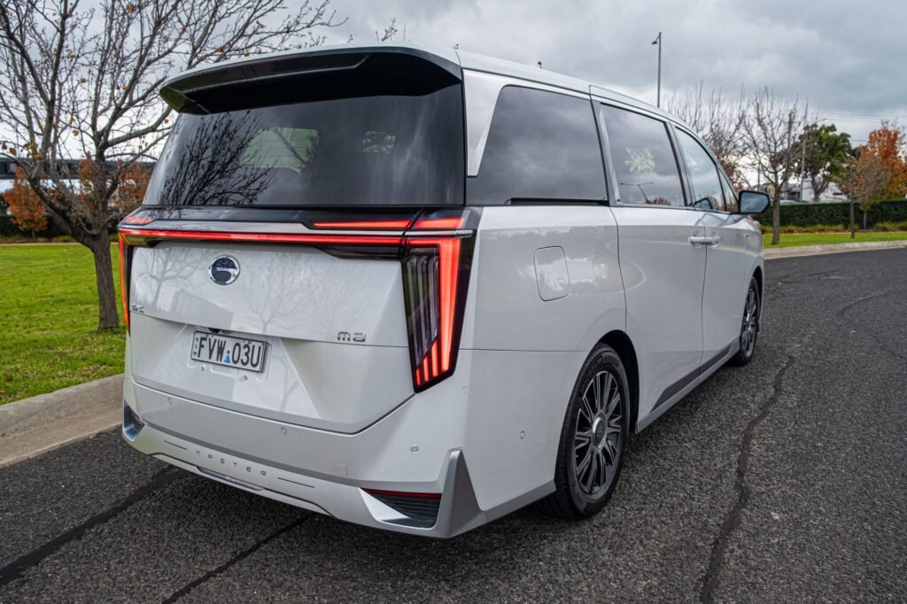 GAC M8 PHEV Challenges Luxury MPV Establishment with High-End Features and Competitive Pricing 3 GAC’s M8 Minivan Costs Less Than Half A Lexus LM 500h, But Nothing About It Feels Halved