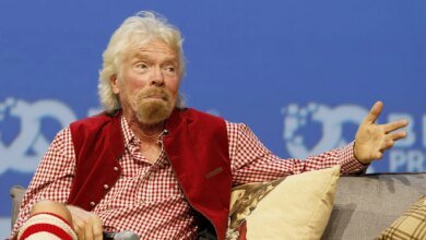 Branson Warns Against Early Wake-Ups