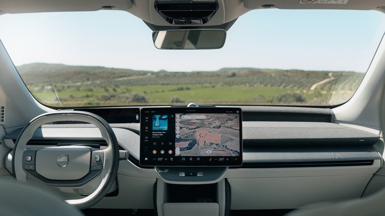 2027 Volvo EX60 First Drive: A Technical Leap Forward with Software Growing Pains 4 The interior of a 2027 Volvo EX60 with the vineyard on the other side of the windshield