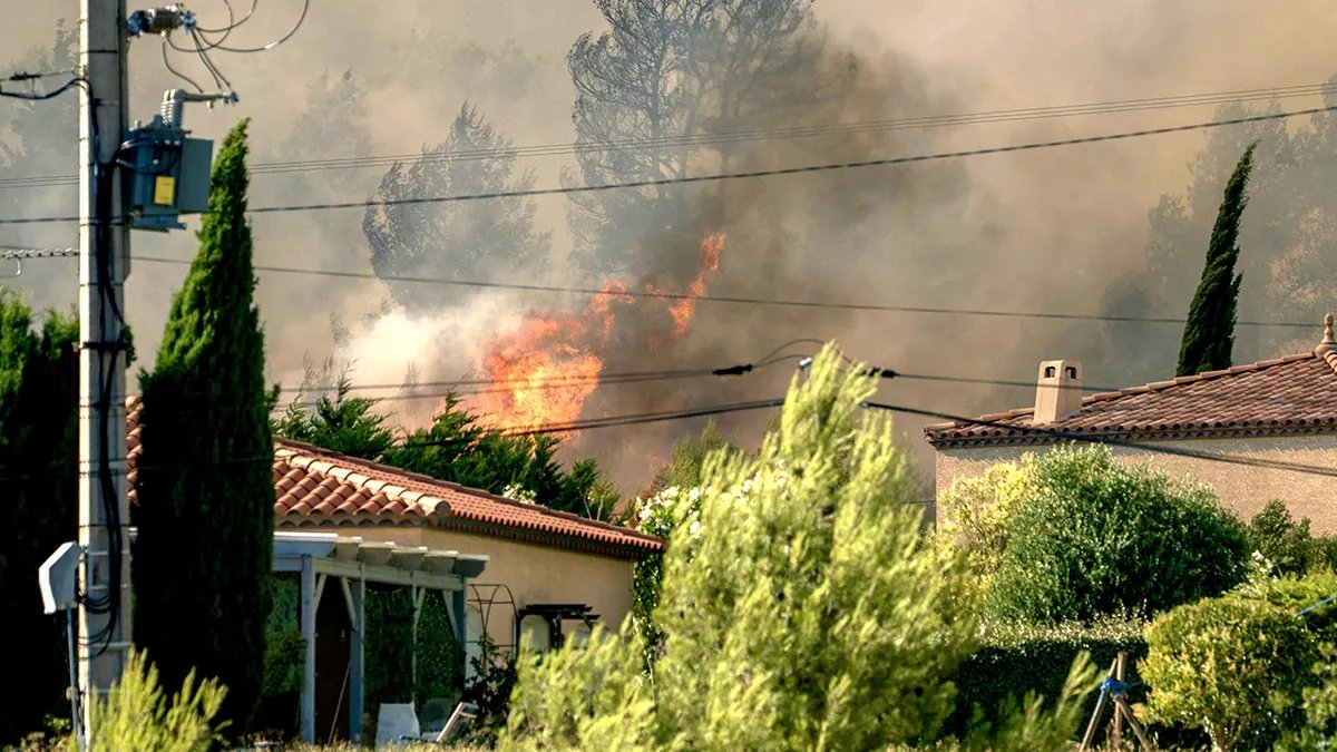 Europe's Wildfire Crisis: How Extreme Heat, Arson, and Land Management Policies Sparked Historic Blazes in France and Spain 4 Forest fire in France