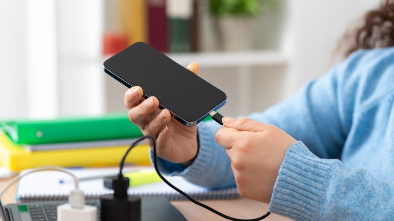 Understanding Smartphone Battery Charging Science