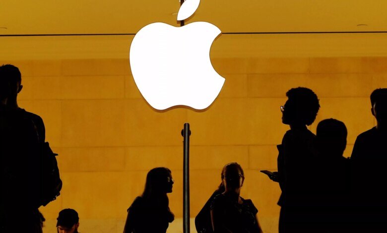 Apple Caps Bug Reports Over AI Influx