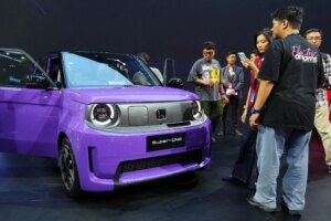 Honda Raises Forecast as Profit Doubles