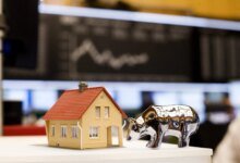 Young Investors Turn to Stocks Over Real Estate