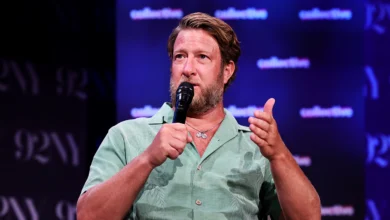 Nantucket Business Sparks Debate With 'No Influencers' Sign as Dave Portnoy Backs Ban 2 Nantucket Store Bans Social Influencers