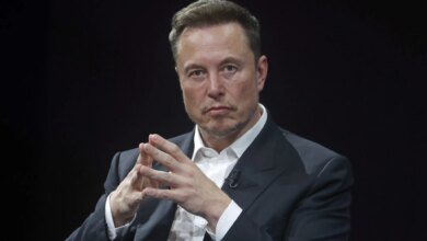 SpaceX Faces $100B Lockup Expiration