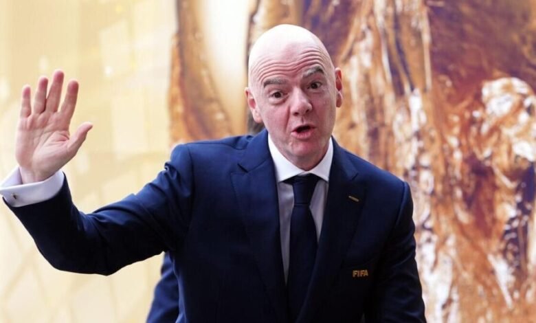 FIFA Backs Infantino After World Cup Sale Collapse