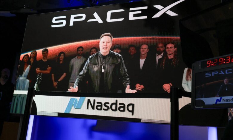 SpaceX Outlines Lunar Factory Strategy