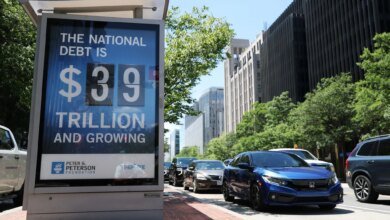 U.S. Debt Nears $40 Trillion