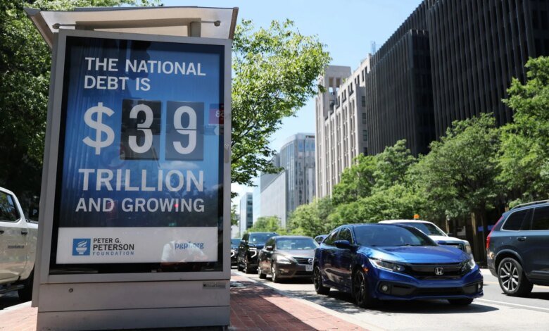 U.S. Debt Nears $40 Trillion