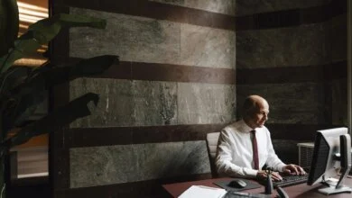 Why Retired CEOs Return to Work: BCG Study Reveals Executive Transition Struggles 9 Retired CEOs Return