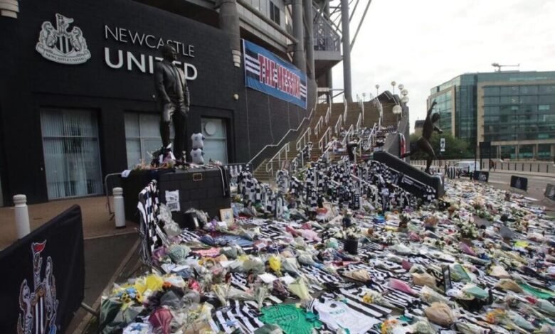 Keegan Pre-Match Tributes