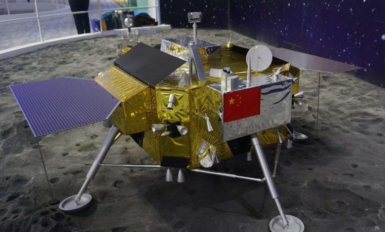 A model of Chang'e-4 spacecraft. (Photo by Long Wei/People's Daily Online)