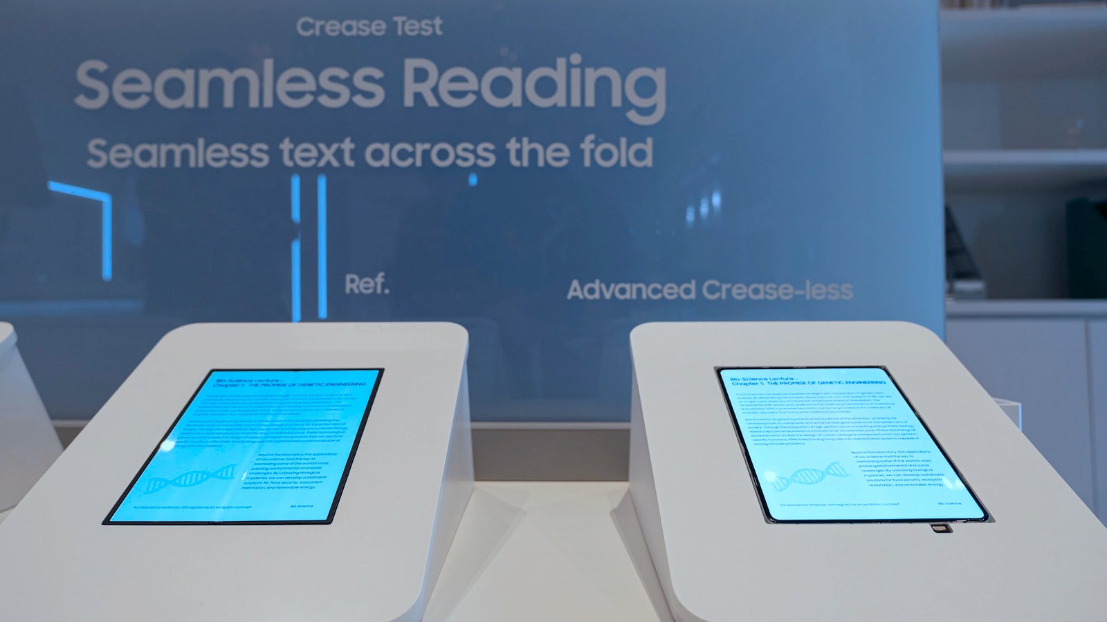 سامسونج ديسبلاي تستعرض مستقبل شاشات OLED: طيات غير مرئية وسطوع فائق في CES 2026 1 02758cb0 ec12 11f0 b35d 5627e1ac245d