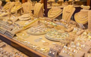 تراجع أسعار الذهب