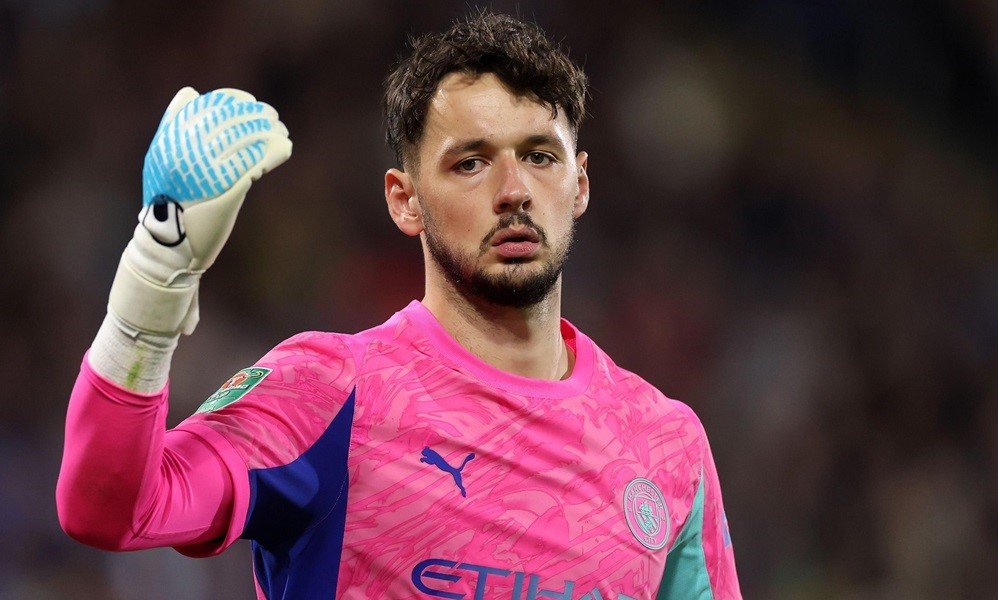 وست-هام-يستهدف-ترافورد