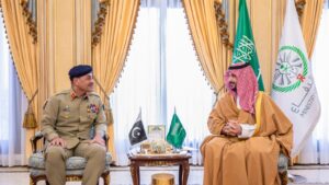 لقاء دفاعي سعودي باكستاني