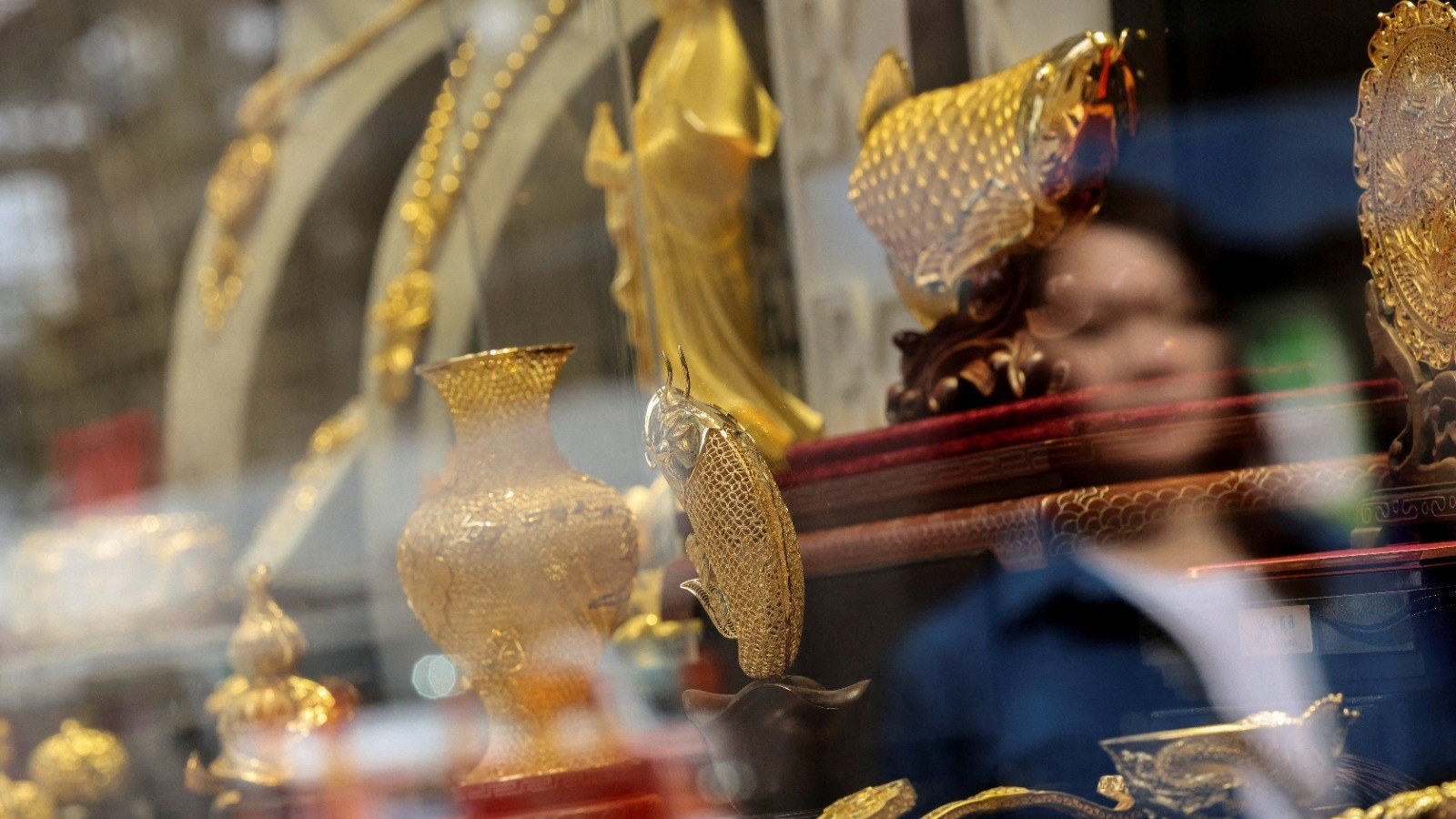 قفزة الذهب والفضة 2024