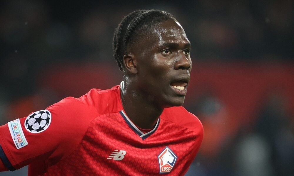 مانشستر يونايتد يضع عينه على أونانا.. صفقة ضخمة لتعزيز الوسط 1 أونانا-مانشستر-يونايتد