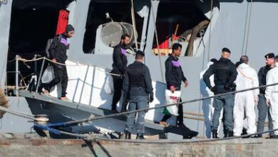 إيطاليا: ميلوني تحكم بالمراسيم.. قبضة أمنية مشددة تثير الجدل 14 ميلوني-إيطاليا-مراسيم-أمن-هجرة