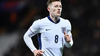 يونايتد: وارتون أم أندرسون؟