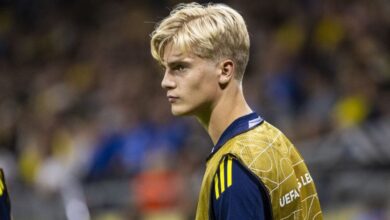 ليفربول يتربص بنجم توتنهام الصاعد لوكاس بيرغفال 2 Bergvall-Liverpool-Interest