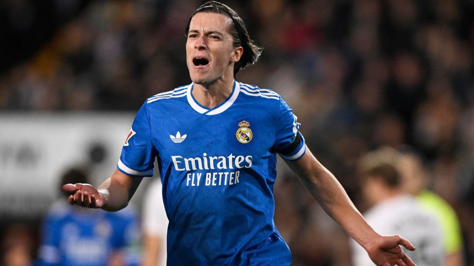 الريال يفوز على فالنسيا